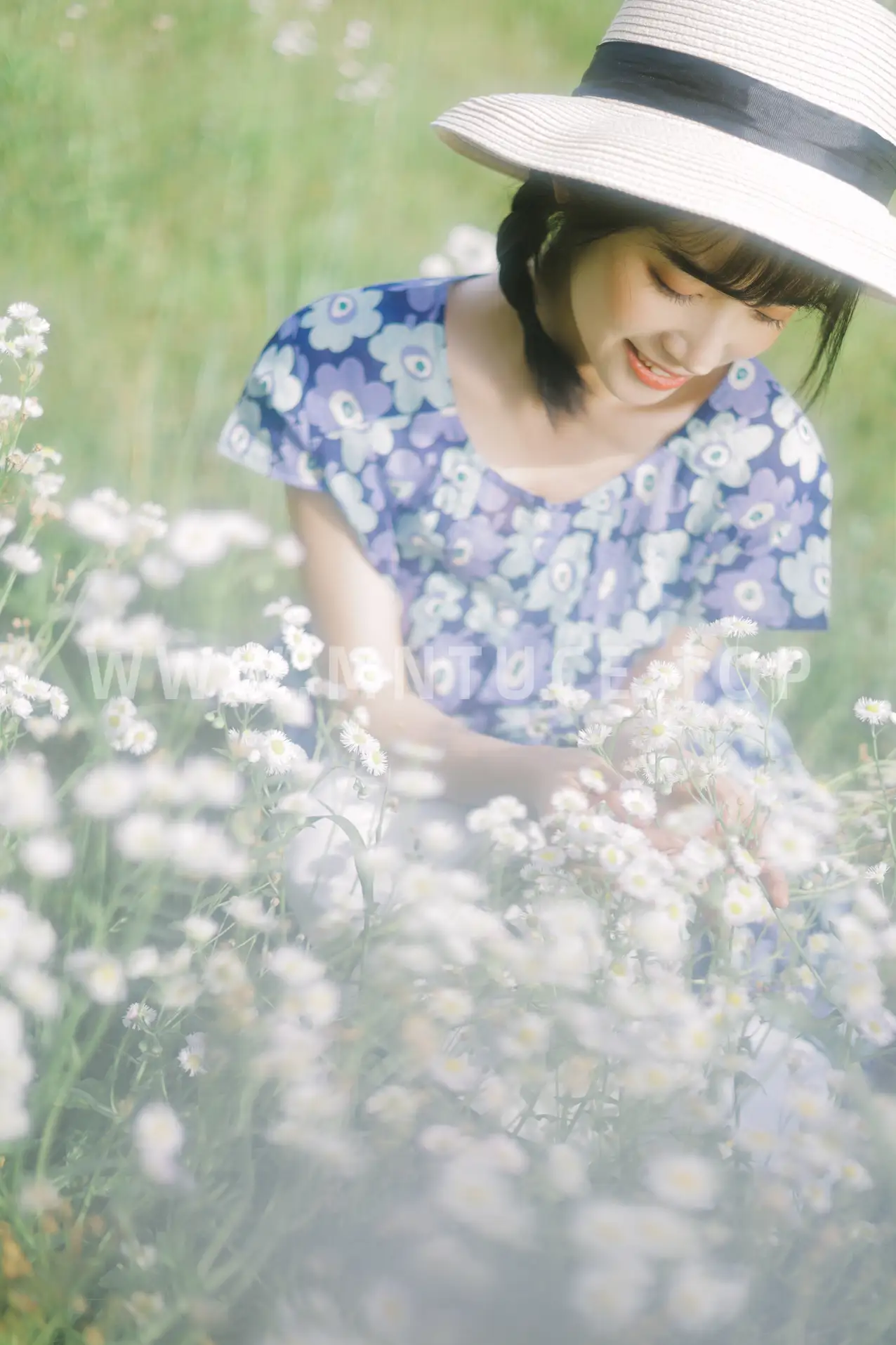 [YITUYU] 2022.07.06 Vol.1393 – The sea of flowers in early summer An Ameng cub#[35P]-19